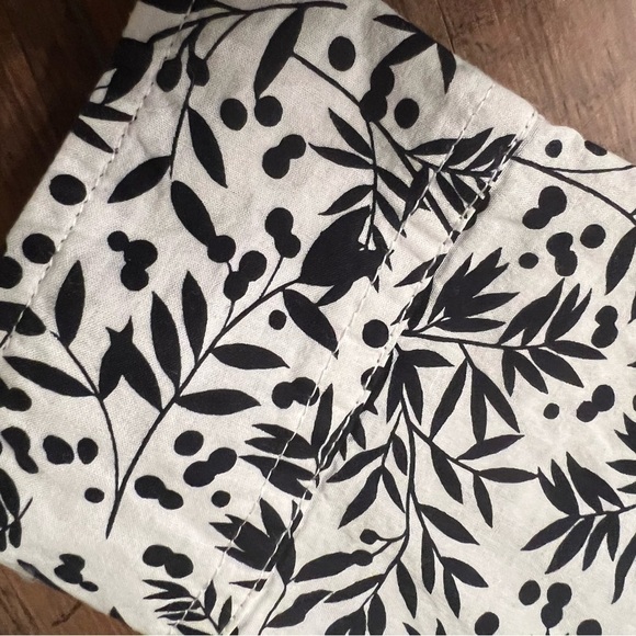 Tommy Hilfiger brand top size SP - Picture 7 of 13